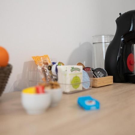Hostal Puente De Hierro Logroño Kültér fotó